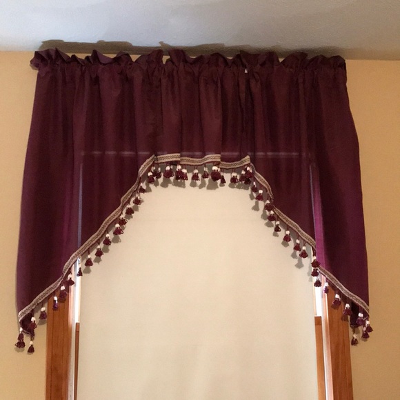 Curtain set - Picture 1 of 3